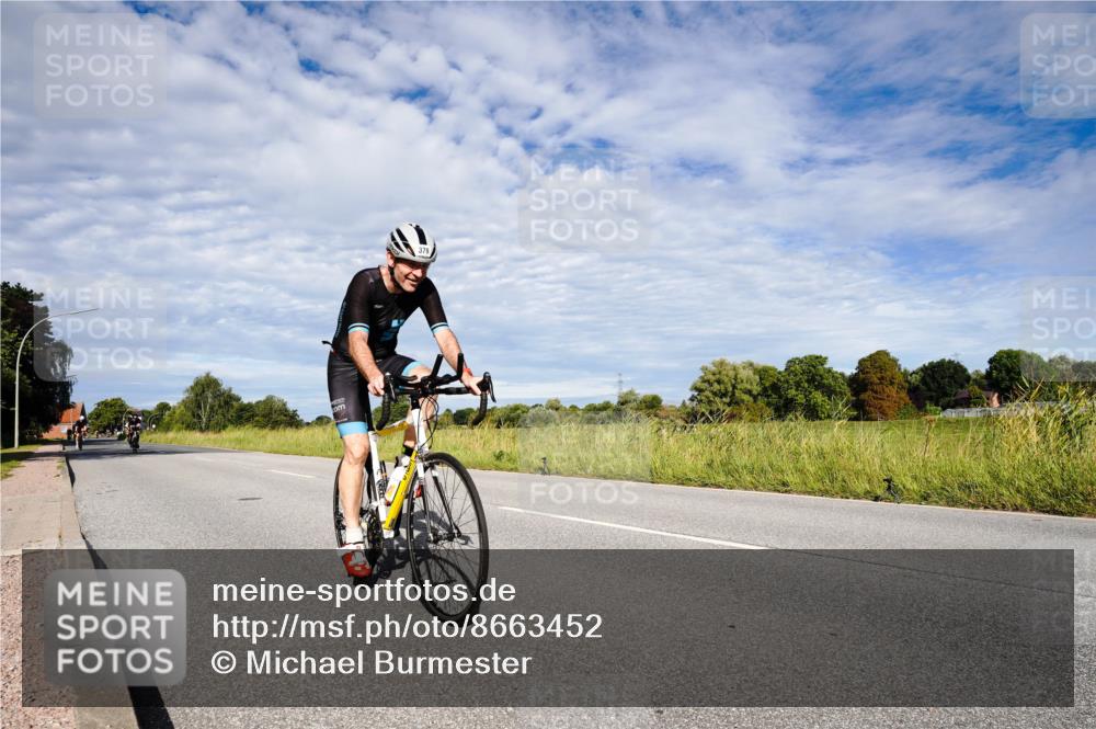 31.08.2025 - Elbe Triathlon Hamburg Michael Burmester http://msf.ph/oto/8663452 31.08.2025 09:37:53 Radfahren 351, 371, 379, 435, 456, 512, 540, 597, 768 meine-sportfotos.de