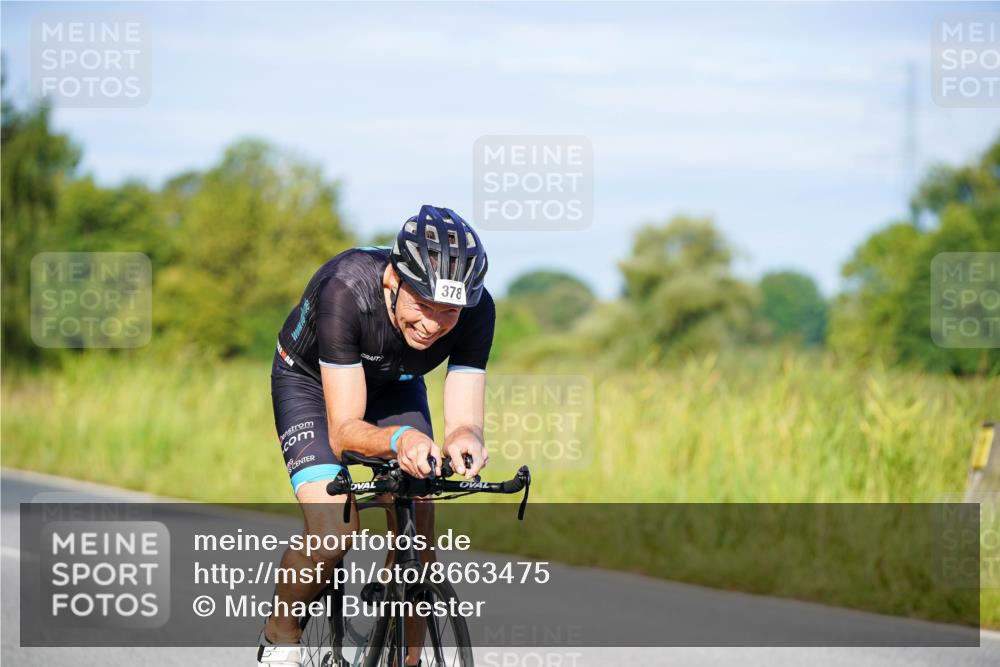 31.08.2025 - Elbe Triathlon Hamburg Michael Burmester http://msf.ph/oto/8663475 31.08.2025 09:17:22 Radfahren 378, 480 meine-sportfotos.de
