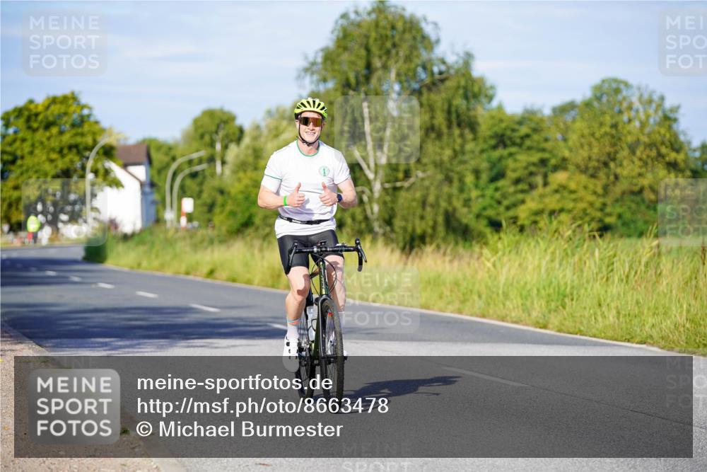 31.08.2025 - Elbe Triathlon Hamburg Michael Burmester http://msf.ph/oto/8663478 31.08.2025 09:17:26 Radfahren 365, 480 meine-sportfotos.de
