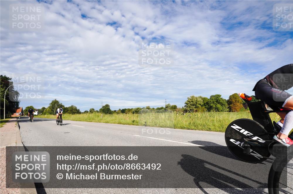 31.08.2025 - Elbe Triathlon Hamburg Michael Burmester http://msf.ph/oto/8663492 31.08.2025 09:38:16 Radfahren 267, 289, 402, 472, 506, 524, 699, 788 meine-sportfotos.de