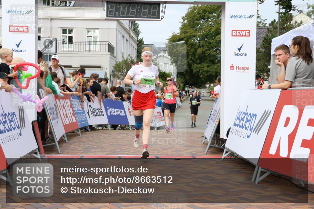 31.08.2025 - 21. Blankeneser Heldenlauf Strokosch-Dieckow http://msf.ph/oto/8663512 31.08.2025 11:20:40 Ziel 3184, 3179 meine-sportfotos.de