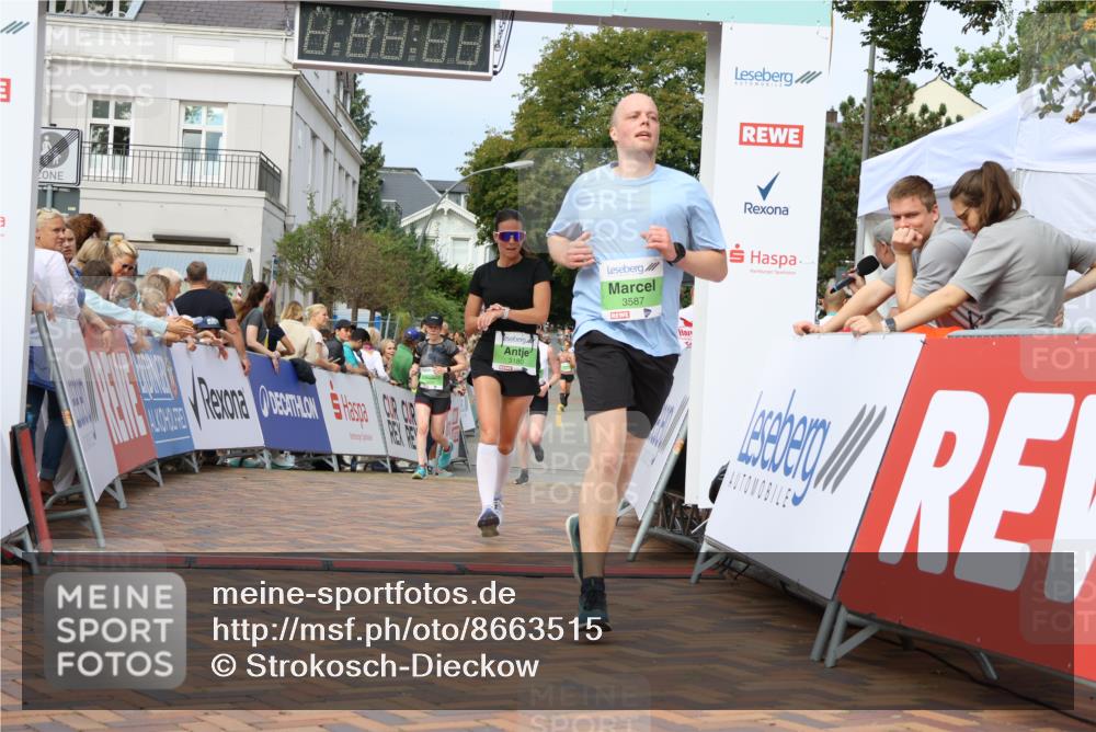 31.08.2025 - 21. Blankeneser Heldenlauf Strokosch-Dieckow http://msf.ph/oto/8663515 31.08.2025 11:02:11 Ziel 3587, 3471, 3172, 3556, 3180, 3700 meine-sportfotos.de