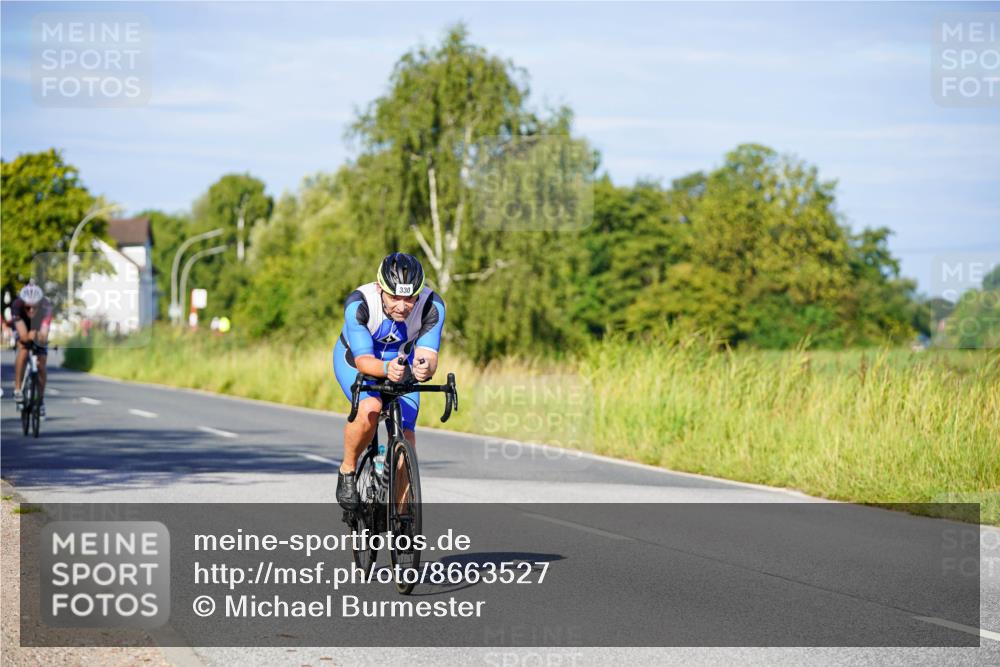31.08.2025 - Elbe Triathlon Hamburg Michael Burmester http://msf.ph/oto/8663527 31.08.2025 09:17:53 Radfahren 184, 244, 284, 330, 382, 476 meine-sportfotos.de