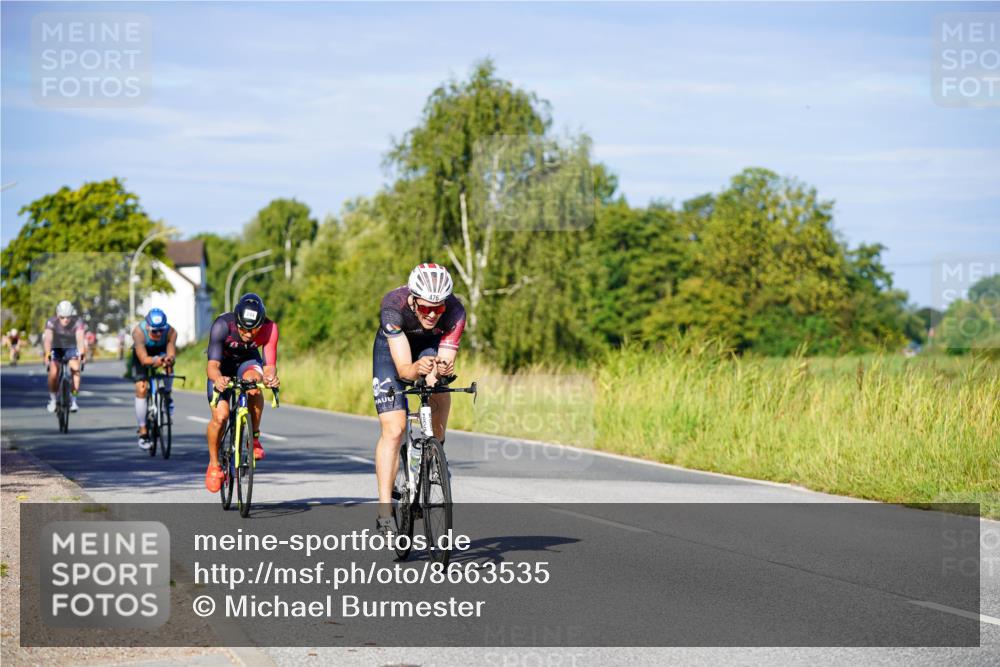 31.08.2025 - Elbe Triathlon Hamburg Michael Burmester http://msf.ph/oto/8663535 31.08.2025 09:17:55 Radfahren 184, 244, 284, 330, 382, 476 meine-sportfotos.de