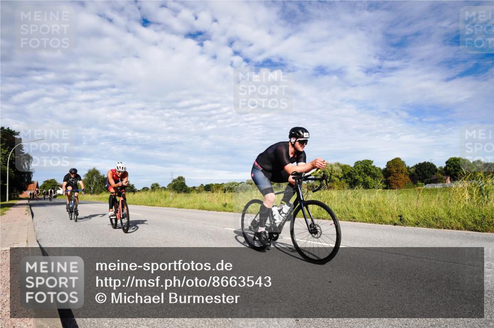 31.08.2025 - Elbe Triathlon Hamburg Michael Burmester http://msf.ph/oto/8663543 31.08.2025 09:39:06 Radfahren 260, 293, 424, 449, 453, 497, 653, 753, 922 meine-sportfotos.de