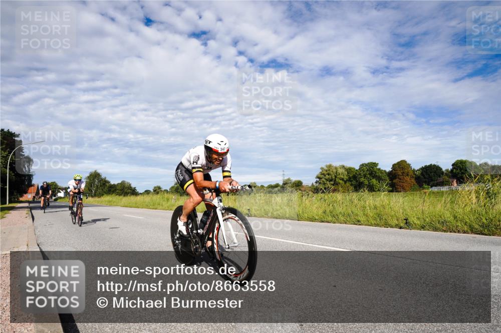 31.08.2025 - Elbe Triathlon Hamburg Michael Burmester http://msf.ph/oto/8663558 31.08.2025 09:39:16 Radfahren 293, 347, 616, 659, 900 meine-sportfotos.de