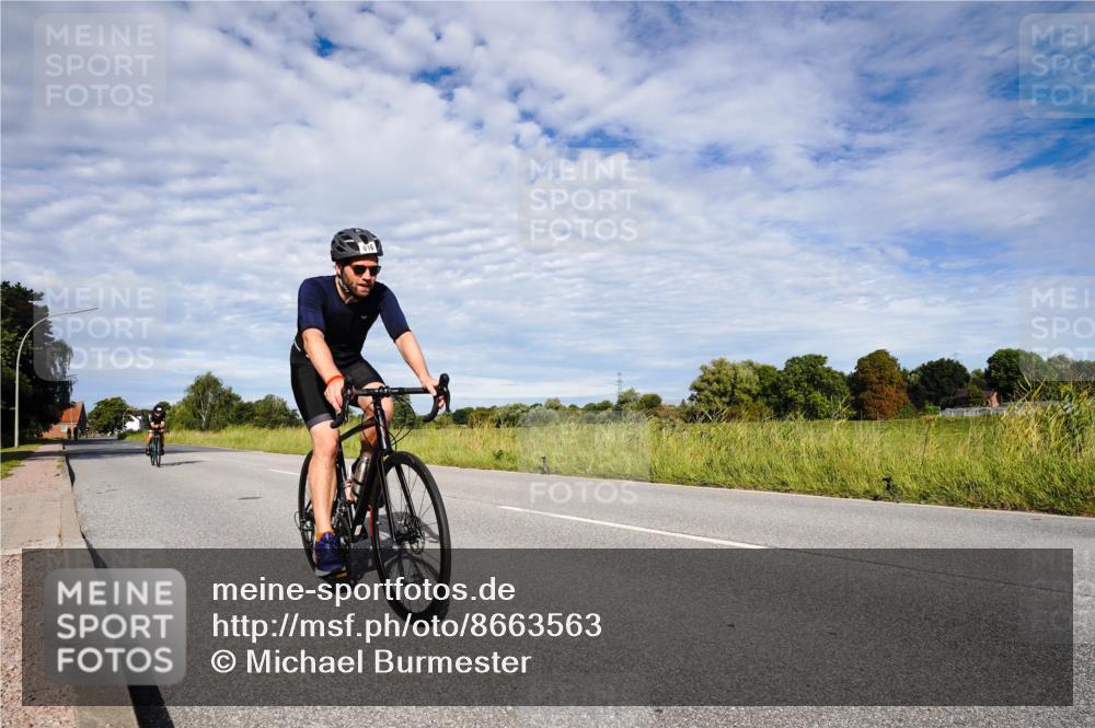 31.08.2025 - Elbe Triathlon Hamburg Michael Burmester http://msf.ph/oto/8663563 31.08.2025 09:39:17 Radfahren 347, 616, 659, 900 meine-sportfotos.de