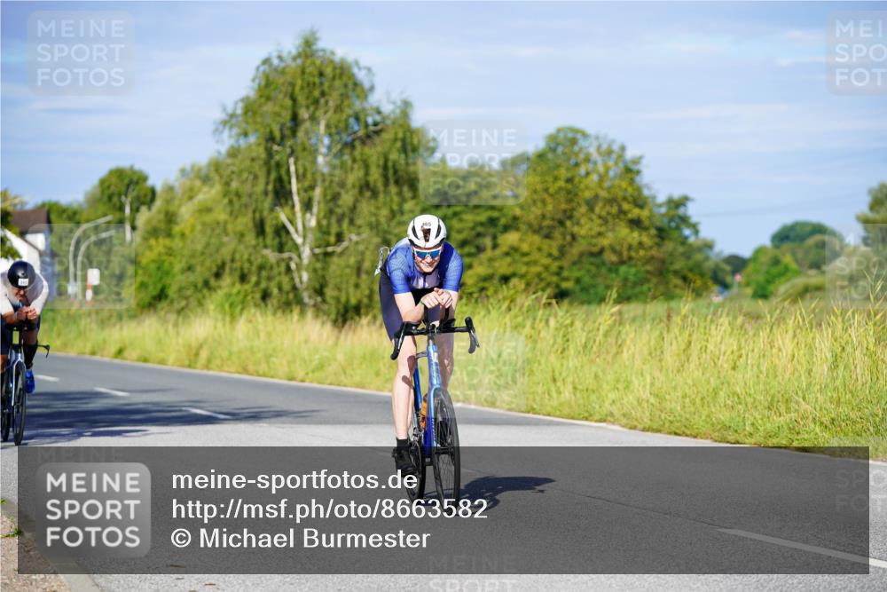 31.08.2025 - Elbe Triathlon Hamburg Michael Burmester http://msf.ph/oto/8663582 31.08.2025 09:18:19 Radfahren 343, 352, 463, 465 meine-sportfotos.de