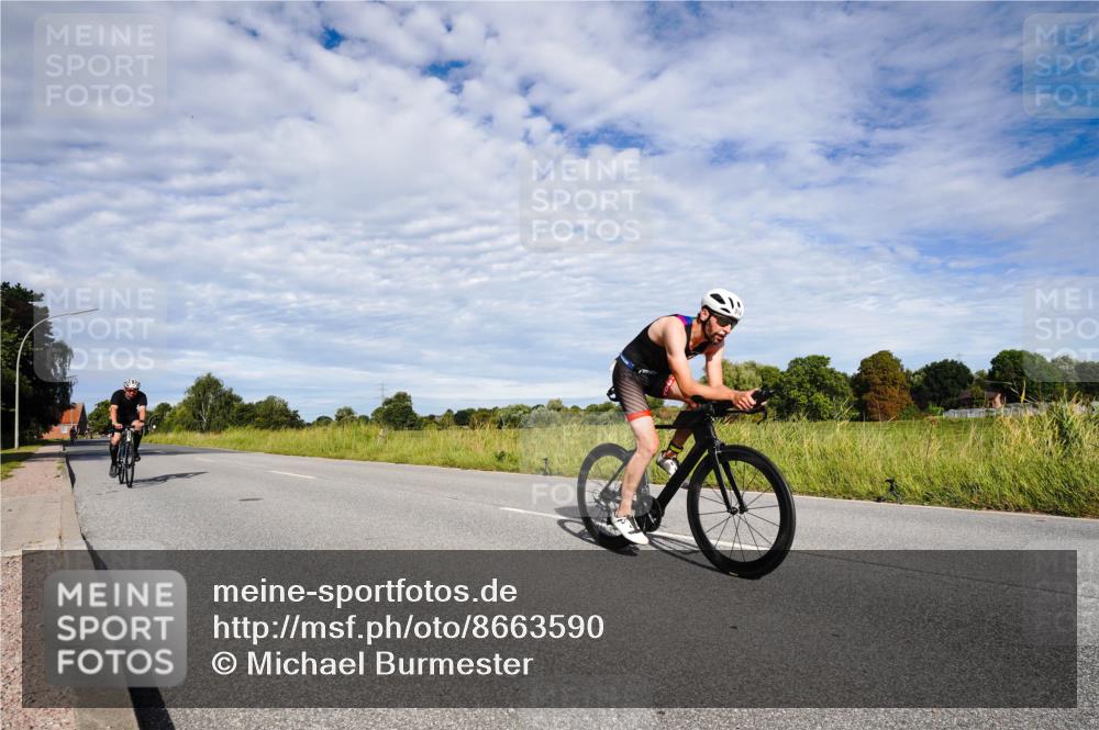 31.08.2025 - Elbe Triathlon Hamburg Michael Burmester http://msf.ph/oto/8663590 31.08.2025 09:39:46 Radfahren 388, 514, 797 meine-sportfotos.de
