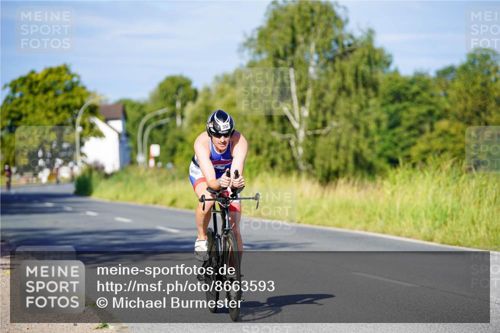 31.08.2025 - Elbe Triathlon Hamburg Michael Burmester http://msf.ph/oto/8663593 31.08.2025 09:18:23 Radfahren 343, 352, 465 meine-sportfotos.de