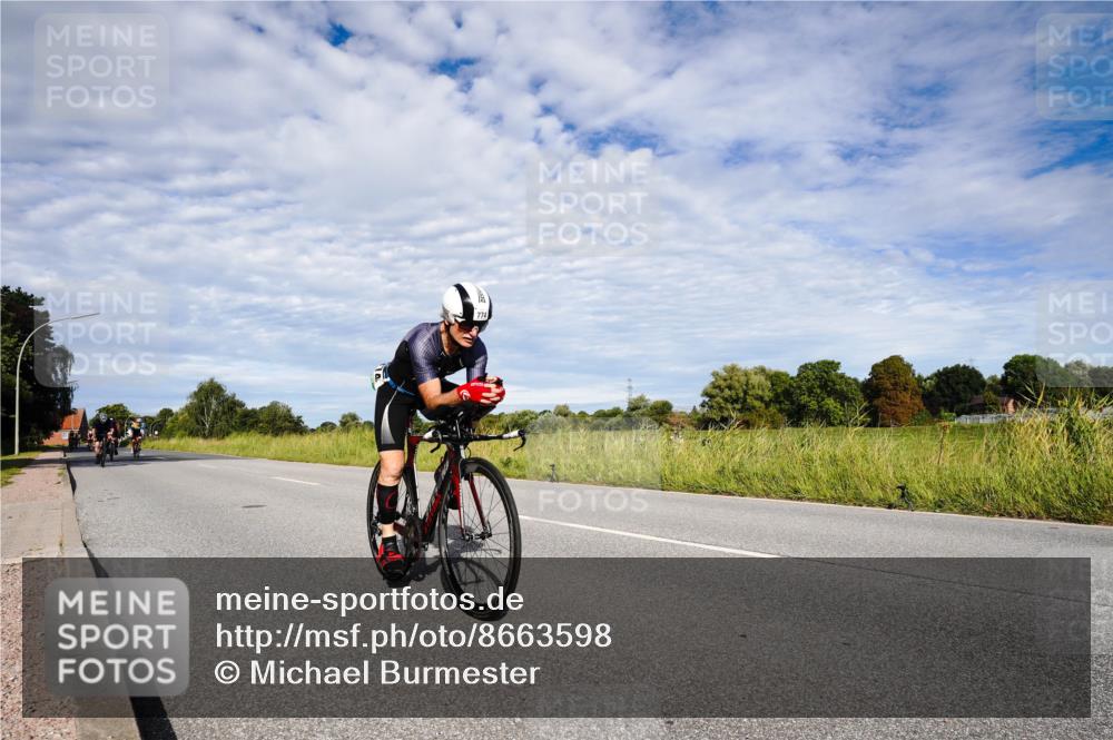 31.08.2025 - Elbe Triathlon Hamburg Michael Burmester http://msf.ph/oto/8663598 31.08.2025 09:39:59 Radfahren 334, 418, 432, 536, 576, 698, 774 meine-sportfotos.de
