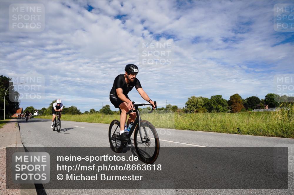 31.08.2025 - Elbe Triathlon Hamburg Michael Burmester http://msf.ph/oto/8663618 31.08.2025 09:40:10 Radfahren 265, 316, 348, 434, 471, 499, 525, 652, 725, 785 meine-sportfotos.de