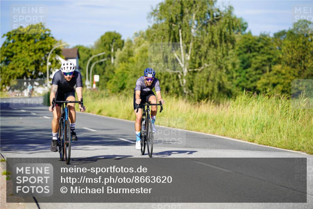 31.08.2025 - Elbe Triathlon Hamburg Michael Burmester http://msf.ph/oto/8663620 31.08.2025 09:18:41 Radfahren 416, 510, 618, 633 meine-sportfotos.de
