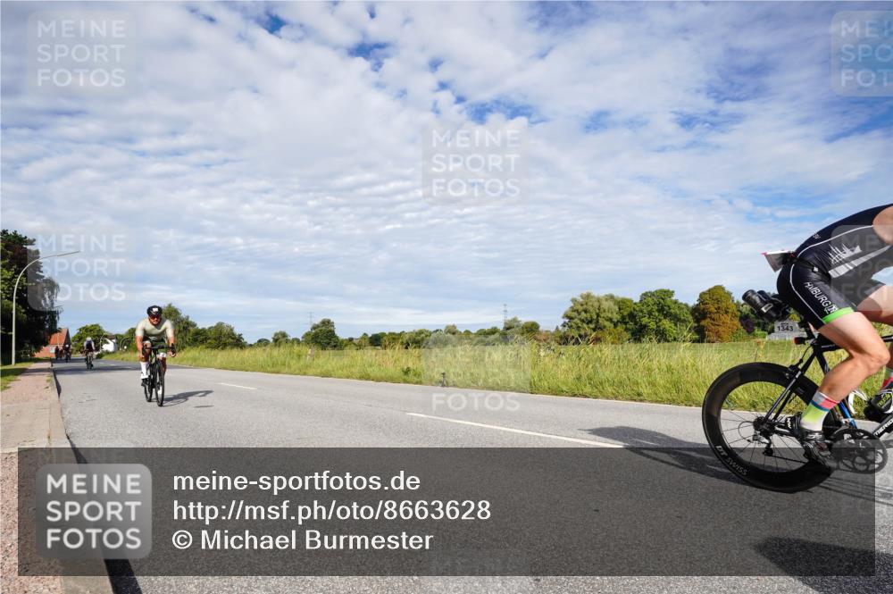 31.08.2025 - Elbe Triathlon Hamburg Michael Burmester http://msf.ph/oto/8663628 31.08.2025 09:40:15 Radfahren 265, 316, 434, 459, 525, 625, 785 meine-sportfotos.de