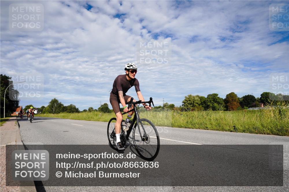 31.08.2025 - Elbe Triathlon Hamburg Michael Burmester http://msf.ph/oto/8663636 31.08.2025 09:40:21 Radfahren 279, 288, 301, 406, 459, 462, 625, 627 meine-sportfotos.de