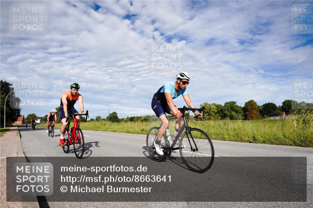 31.08.2025 - Elbe Triathlon Hamburg Michael Burmester http://msf.ph/oto/8663641 31.08.2025 09:40:25 Radfahren 279, 288, 301, 406, 462, 625, 627 meine-sportfotos.de