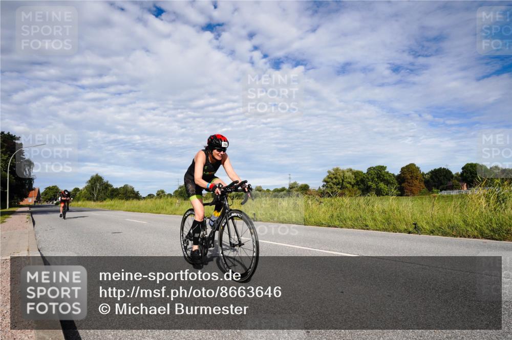 31.08.2025 - Elbe Triathlon Hamburg Michael Burmester http://msf.ph/oto/8663646 31.08.2025 09:40:27 Radfahren 279, 288, 406, 462, 627 meine-sportfotos.de