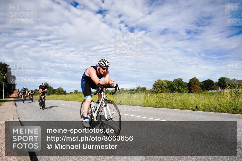 31.08.2025 - Elbe Triathlon Hamburg Michael Burmester http://msf.ph/oto/8663656 31.08.2025 09:40:43 Radfahren 246, 341, 415, 417, 444, 451, 619, 716, 805, 830 meine-sportfotos.de