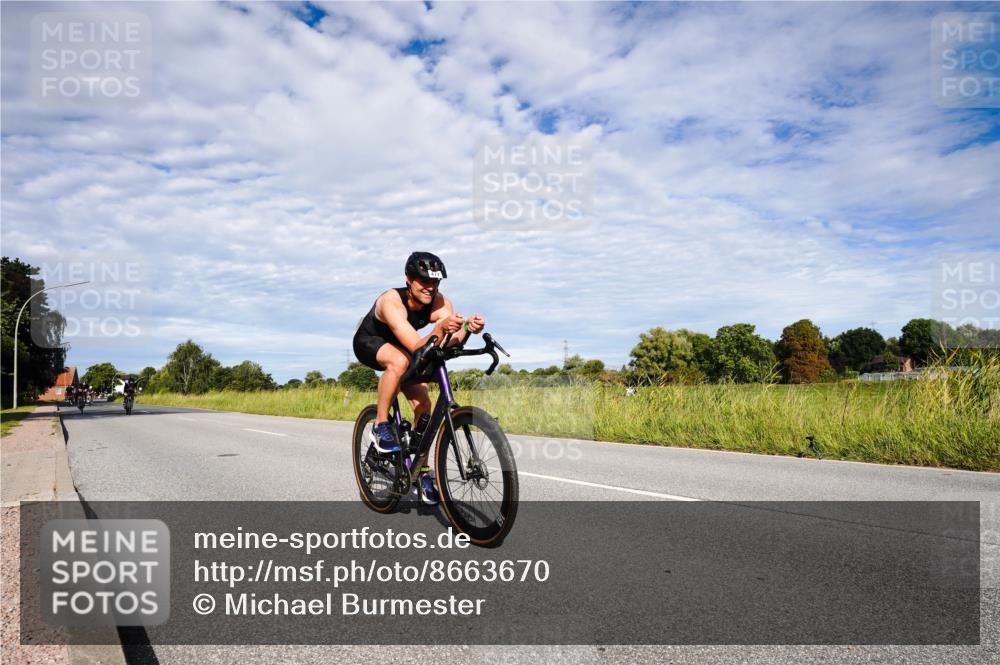 31.08.2025 - Elbe Triathlon Hamburg Michael Burmester http://msf.ph/oto/8663670 31.08.2025 09:40:52 Radfahren 258, 320, 477, 558, 564, 601, 645, 840 meine-sportfotos.de