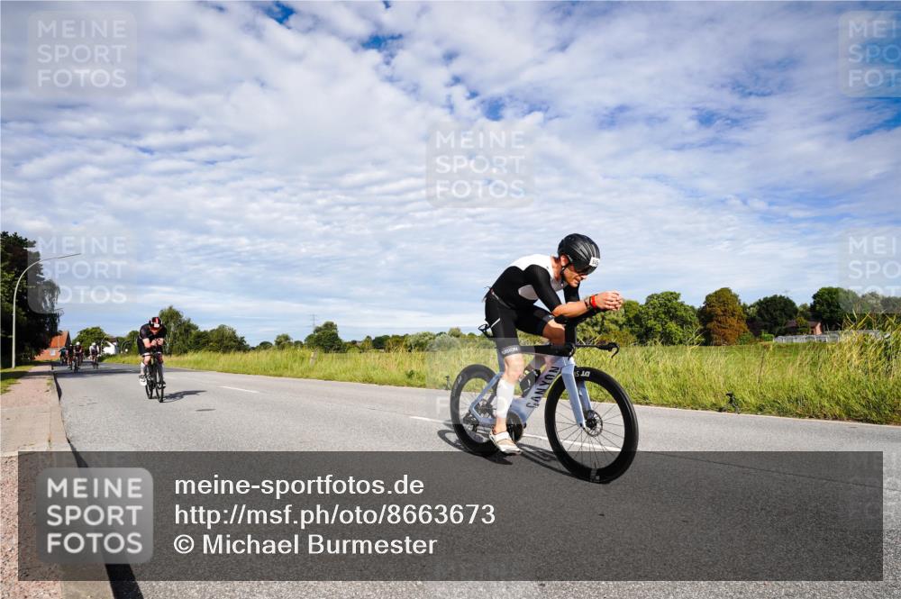 31.08.2025 - Elbe Triathlon Hamburg Michael Burmester http://msf.ph/oto/8663673 31.08.2025 09:40:54 Radfahren 258, 320, 477, 550, 558, 564, 601, 645, 711, 840 meine-sportfotos.de