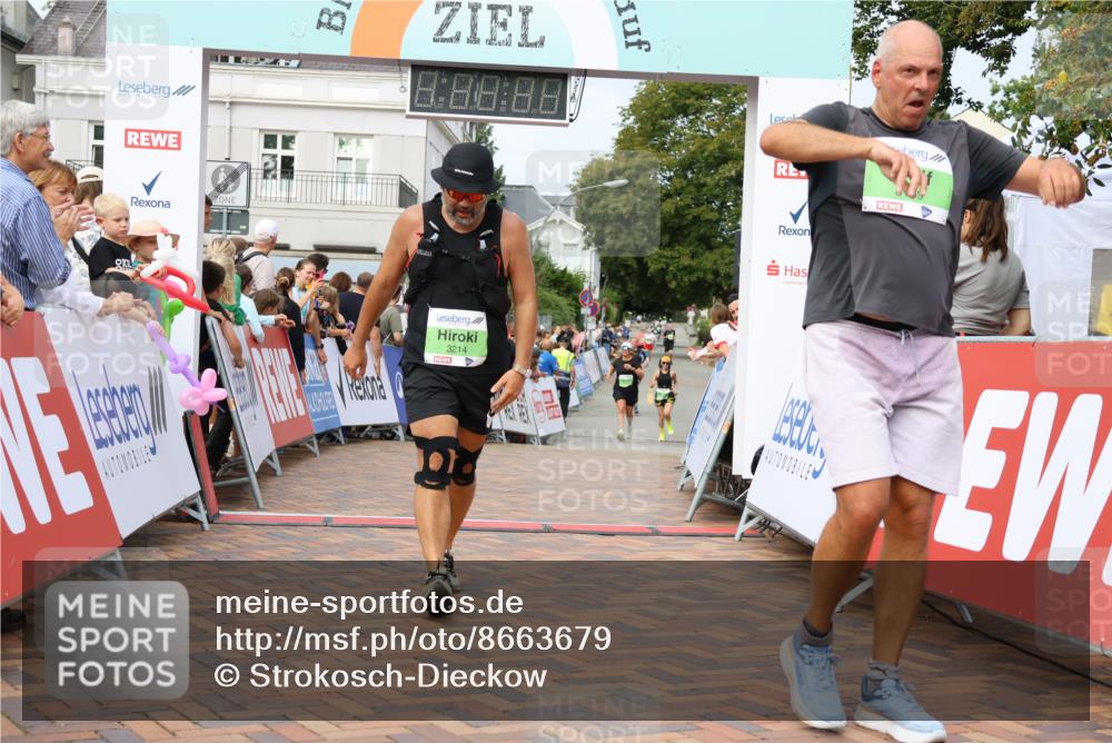 31.08.2025 - 21. Blankeneser Heldenlauf Strokosch-Dieckow http://msf.ph/oto/8663679 31.08.2025 11:20:19 Ziel 3214, 3189 meine-sportfotos.de