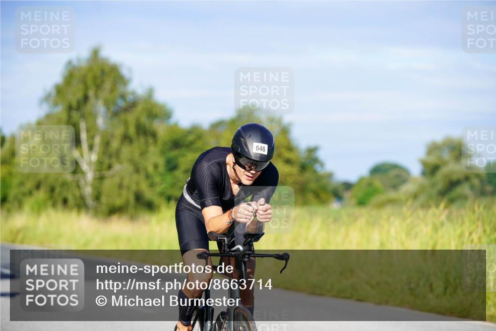31.08.2025 - Elbe Triathlon Hamburg Michael Burmester http://msf.ph/oto/8663714 31.08.2025 09:19:29 Radfahren 319, 526, 636, 646 meine-sportfotos.de