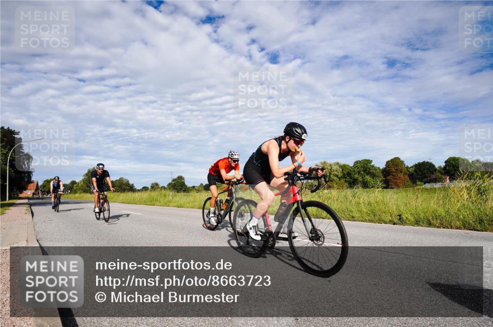 31.08.2025 - Elbe Triathlon Hamburg Michael Burmester http://msf.ph/oto/8663723 31.08.2025 09:41:19 Radfahren 261, 318, 395, 445, 630, 650, 672, 815, 851, 853 meine-sportfotos.de
