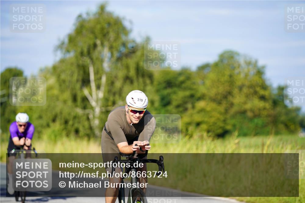 31.08.2025 - Elbe Triathlon Hamburg Michael Burmester http://msf.ph/oto/8663724 31.08.2025 09:19:34 Radfahren 222, 319, 526, 636 meine-sportfotos.de