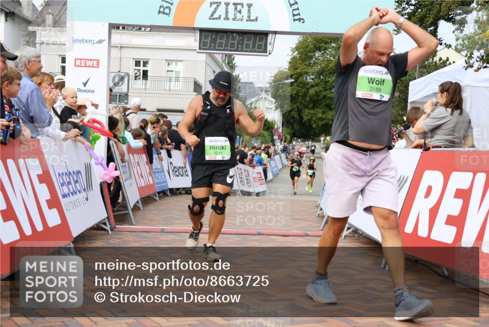31.08.2025 - 21. Blankeneser Heldenlauf Strokosch-Dieckow http://msf.ph/oto/8663725 31.08.2025 11:20:19 Ziel 3214, 3189 meine-sportfotos.de