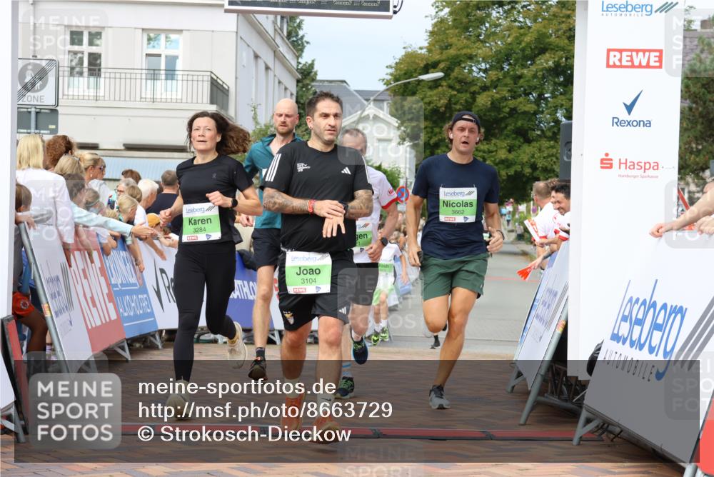 31.08.2025 - 21. Blankeneser Heldenlauf Strokosch-Dieckow http://msf.ph/oto/8663729 31.08.2025 11:01:46 Ziel 3428, 3662, 3104, 3521, 3476, 3109, 3730, 3284 meine-sportfotos.de