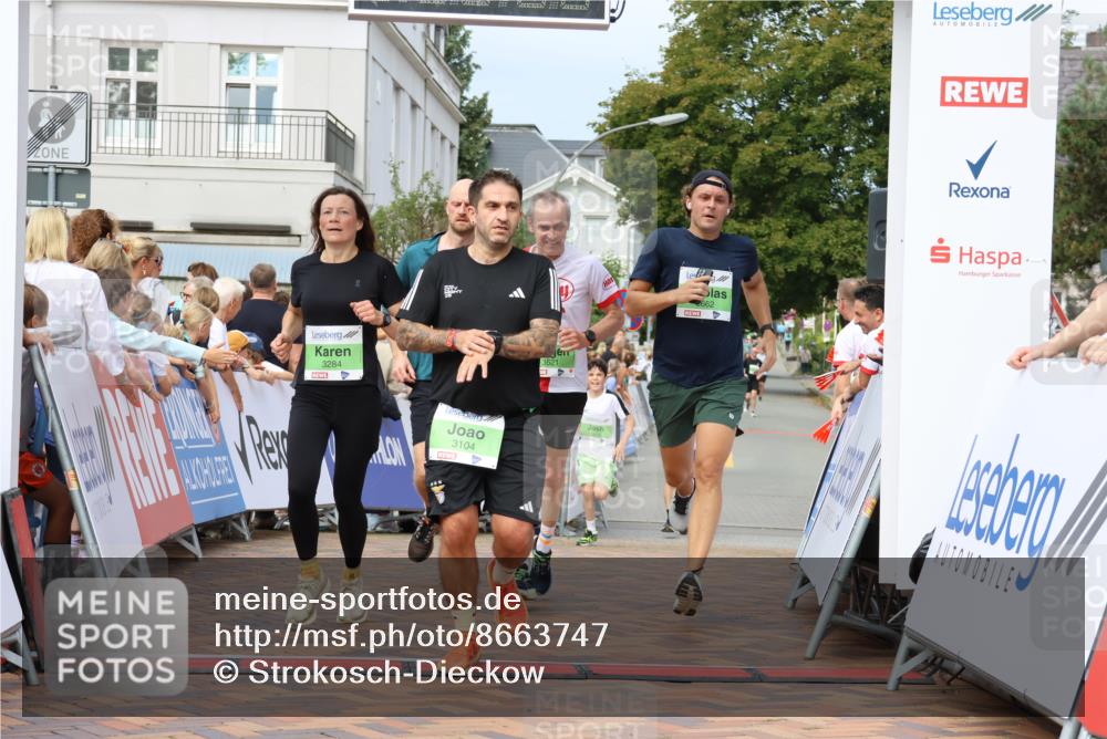 31.08.2025 - 21. Blankeneser Heldenlauf Strokosch-Dieckow http://msf.ph/oto/8663747 31.08.2025 11:01:46 Ziel 3428, 3662, 3104, 3521, 3476, 3109, 3730, 3284 meine-sportfotos.de