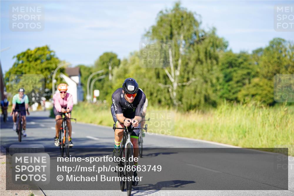 31.08.2025 - Elbe Triathlon Hamburg Michael Burmester http://msf.ph/oto/8663749 31.08.2025 09:20:02 Radfahren 208, 231, 371, 381, 474, 709 meine-sportfotos.de