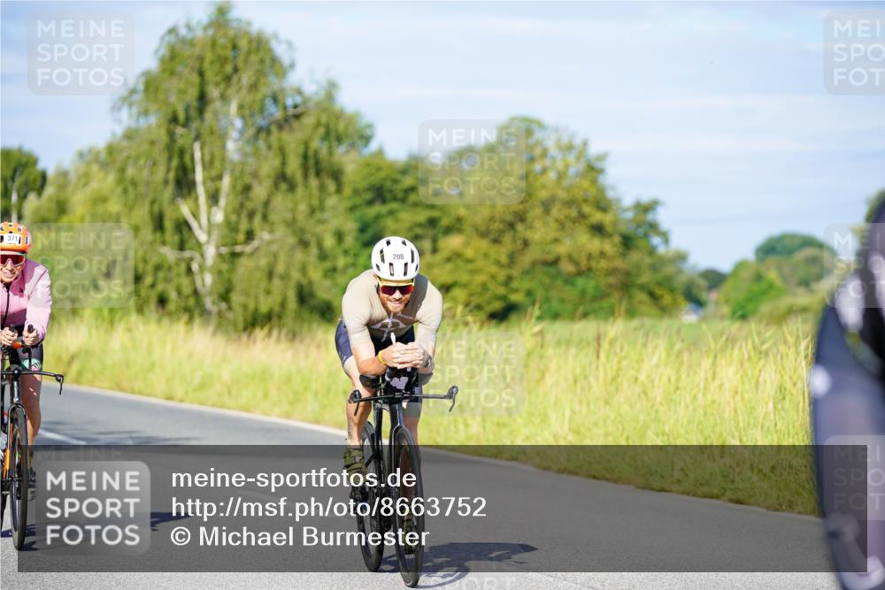 31.08.2025 - Elbe Triathlon Hamburg Michael Burmester http://msf.ph/oto/8663752 31.08.2025 09:20:03 Radfahren 208, 231, 371, 381, 474, 709 meine-sportfotos.de