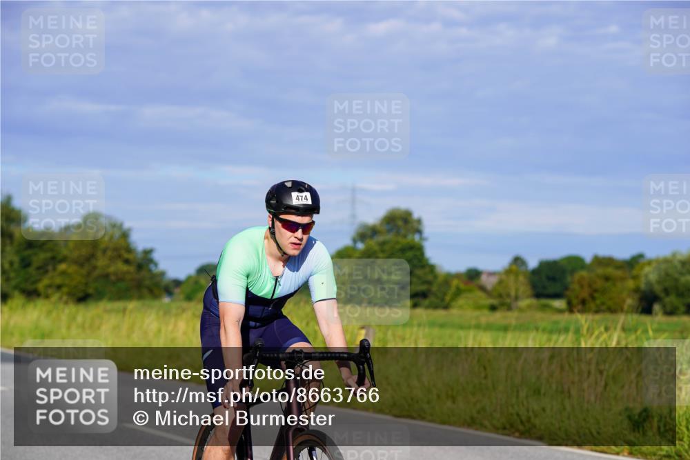 31.08.2025 - Elbe Triathlon Hamburg Michael Burmester http://msf.ph/oto/8663766 31.08.2025 09:20:06 Radfahren 208, 211, 371, 381, 474, 709 meine-sportfotos.de