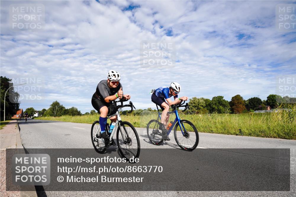 31.08.2025 - Elbe Triathlon Hamburg Michael Burmester http://msf.ph/oto/8663770 31.08.2025 09:42:09 Radfahren 385, 465, 487, 590 meine-sportfotos.de