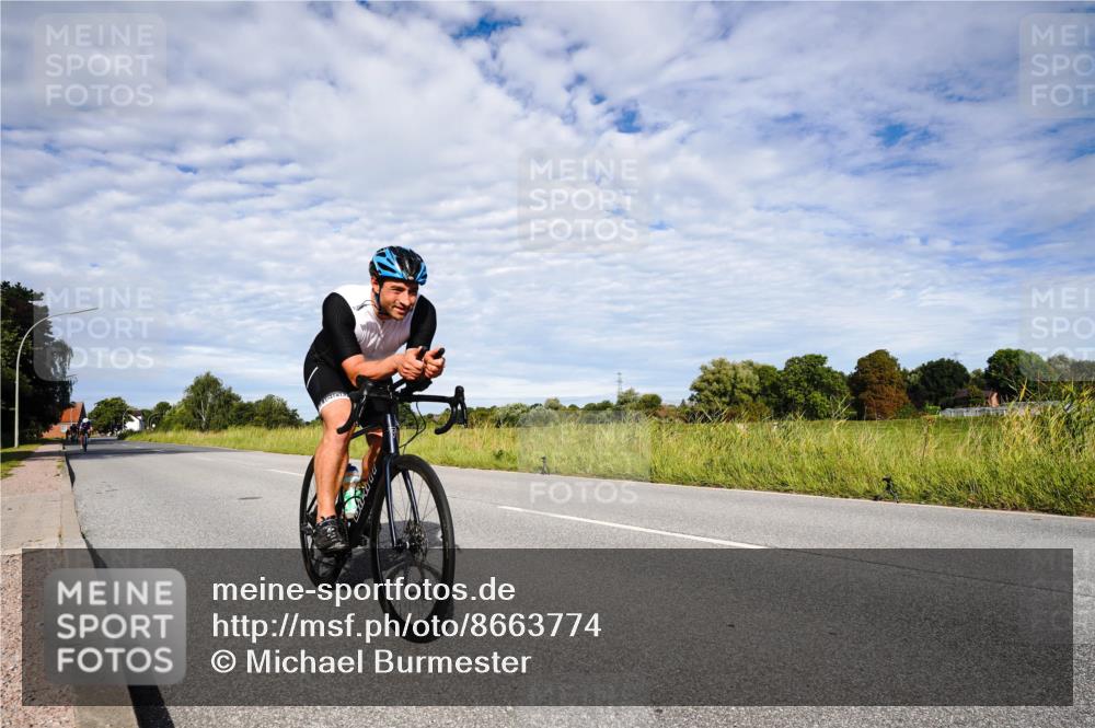 31.08.2025 - Elbe Triathlon Hamburg Michael Burmester http://msf.ph/oto/8663774 31.08.2025 09:42:14 Radfahren 278, 385, 590, 916, 929 meine-sportfotos.de