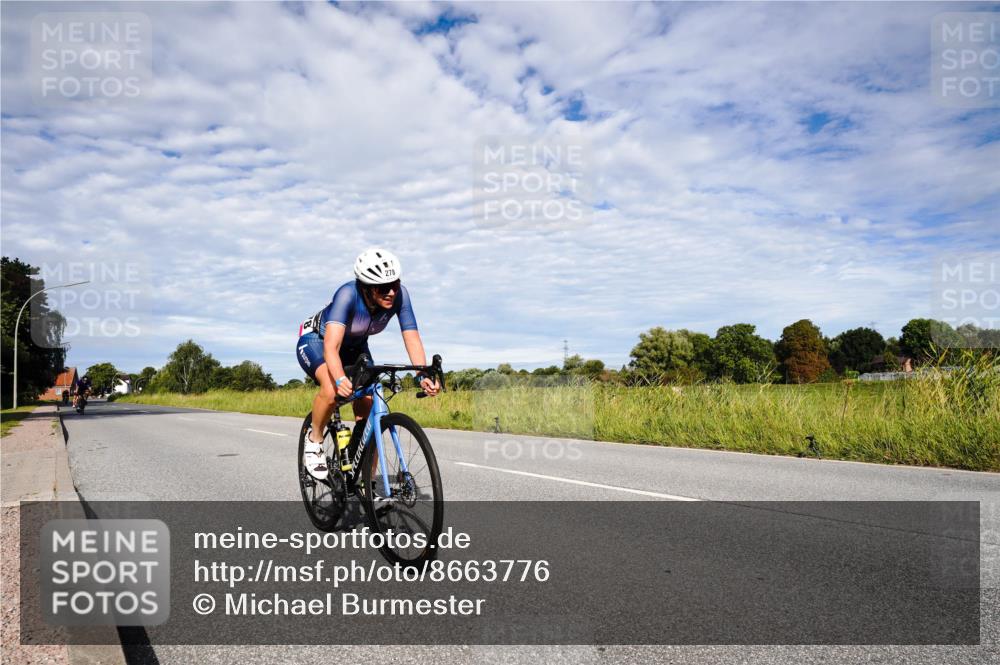 31.08.2025 - Elbe Triathlon Hamburg Michael Burmester http://msf.ph/oto/8663776 31.08.2025 09:42:17 Radfahren 248, 278, 916, 929 meine-sportfotos.de