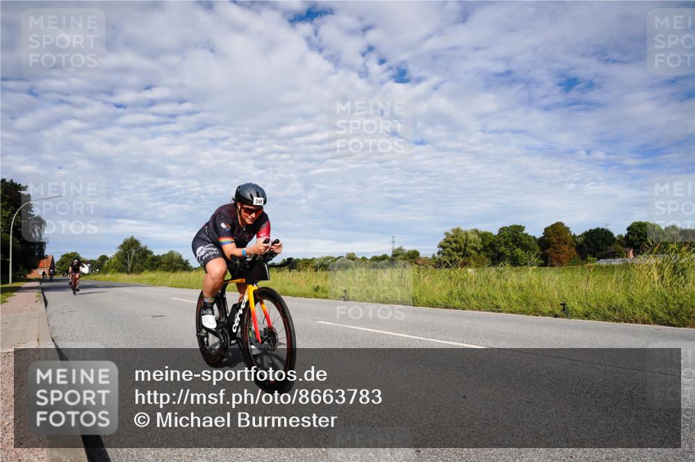 31.08.2025 - Elbe Triathlon Hamburg Michael Burmester http://msf.ph/oto/8663783 31.08.2025 09:42:24 Radfahren 248, 299, 598, 916 meine-sportfotos.de