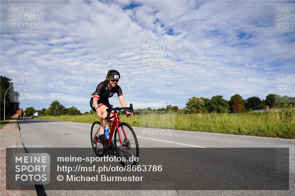 31.08.2025 - Elbe Triathlon Hamburg Michael Burmester http://msf.ph/oto/8663786 31.08.2025 09:42:26 Radfahren 248, 299, 598 meine-sportfotos.de