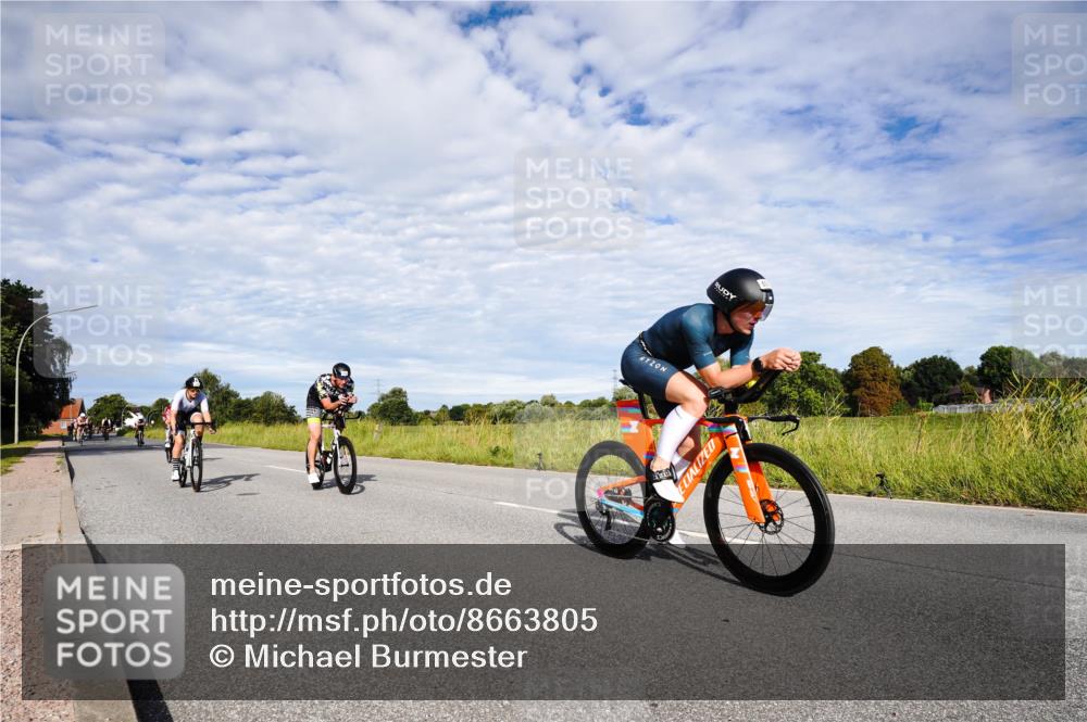 31.08.2025 - Elbe Triathlon Hamburg Michael Burmester http://msf.ph/oto/8663805 31.08.2025 09:42:49 Radfahren 268, 311, 361, 438, 486, 490, 505, 522, 615, 629, 648, 665, 715, 884, 893 meine-sportfotos.de
