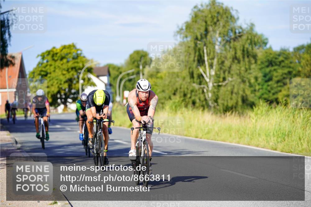 31.08.2025 - Elbe Triathlon Hamburg Michael Burmester http://msf.ph/oto/8663811 31.08.2025 09:20:30 Radfahren 172, 283, 314, 340, 342, 694 meine-sportfotos.de