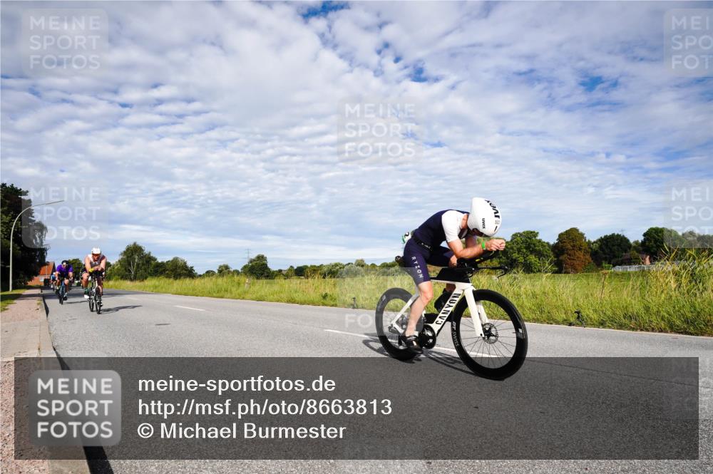 31.08.2025 - Elbe Triathlon Hamburg Michael Burmester http://msf.ph/oto/8663813 31.08.2025 09:42:52 Radfahren 268, 311, 438, 486, 490, 522, 629, 648, 665, 715, 882, 893 meine-sportfotos.de