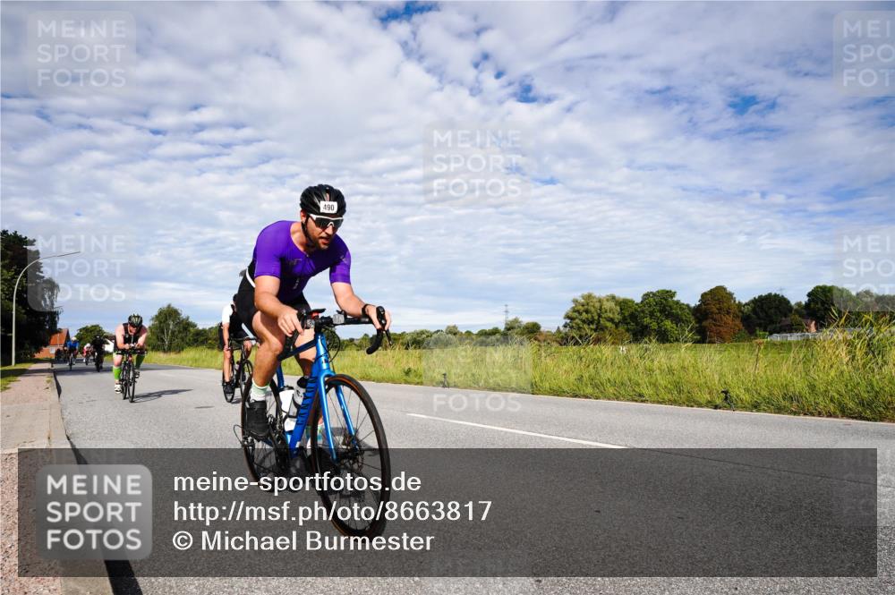 31.08.2025 - Elbe Triathlon Hamburg Michael Burmester http://msf.ph/oto/8663817 31.08.2025 09:42:53 Radfahren 311, 414, 438, 486, 490, 522, 629, 648, 665, 882, 893 meine-sportfotos.de