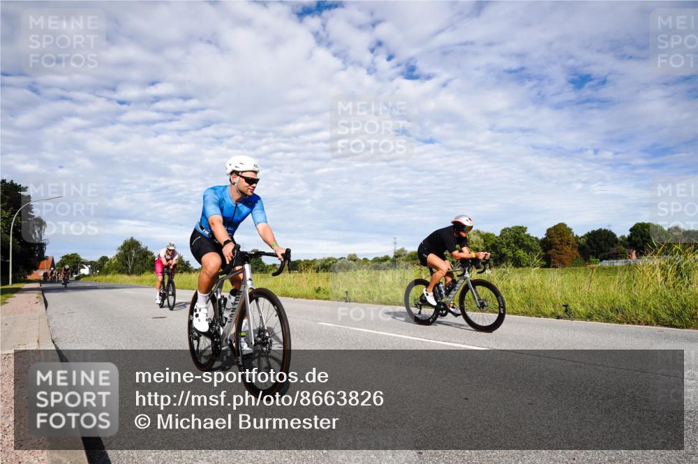 31.08.2025 - Elbe Triathlon Hamburg Michael Burmester http://msf.ph/oto/8663826 31.08.2025 09:42:57 Radfahren 311, 324, 414, 438, 486, 623, 624, 665, 732, 833, 837, 882 meine-sportfotos.de
