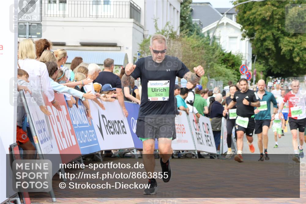 31.08.2025 - 21. Blankeneser Heldenlauf Strokosch-Dieckow http://msf.ph/oto/8663855 31.08.2025 11:01:43 Ziel 3082, 3428, 3298, 3662, 3104, 3521, 3276, 3109, 3730, 3284 meine-sportfotos.de
