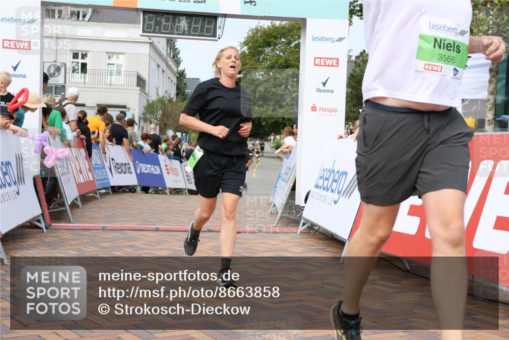 31.08.2025 - 21. Blankeneser Heldenlauf Strokosch-Dieckow http://msf.ph/oto/8663858 31.08.2025 11:20:11 Ziel 3566, 3310, 3042 meine-sportfotos.de