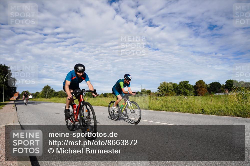 31.08.2025 - Elbe Triathlon Hamburg Michael Burmester http://msf.ph/oto/8663872 31.08.2025 09:43:37 Radfahren 282, 337, 461, 866, 913 meine-sportfotos.de