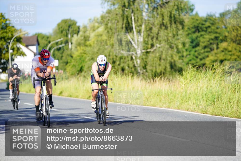 31.08.2025 - Elbe Triathlon Hamburg Michael Burmester http://msf.ph/oto/8663873 31.08.2025 09:20:53 Radfahren 458, 482, 537, 553 meine-sportfotos.de