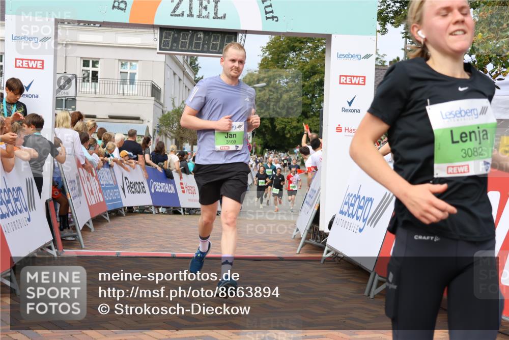 31.08.2025 - 21. Blankeneser Heldenlauf Strokosch-Dieckow http://msf.ph/oto/8663894 31.08.2025 11:01:40 Ziel 3082, 3428, 3298, 3276, 3109, 3712 meine-sportfotos.de