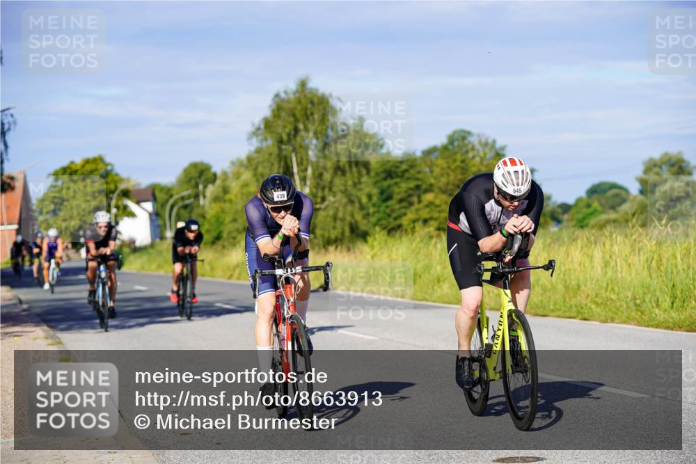 31.08.2025 - Elbe Triathlon Hamburg Michael Burmester http://msf.ph/oto/8663913 31.08.2025 09:21:04 Radfahren 187, 207, 257, 372, 428, 439, 441, 455, 464, 516, 530, 545, 655 meine-sportfotos.de